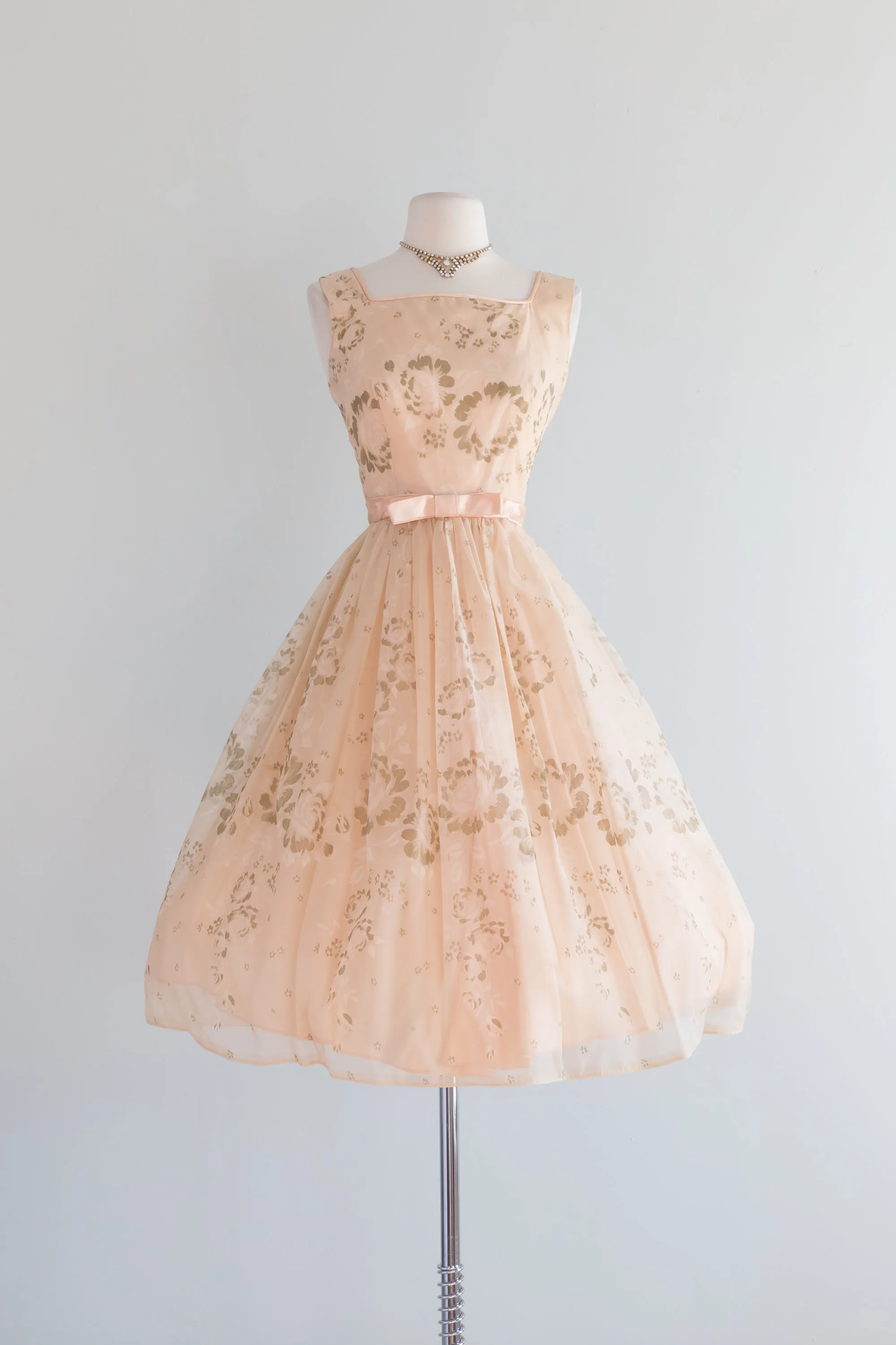 Beautiful 1950s Peach Floral Print Party Dress / Small