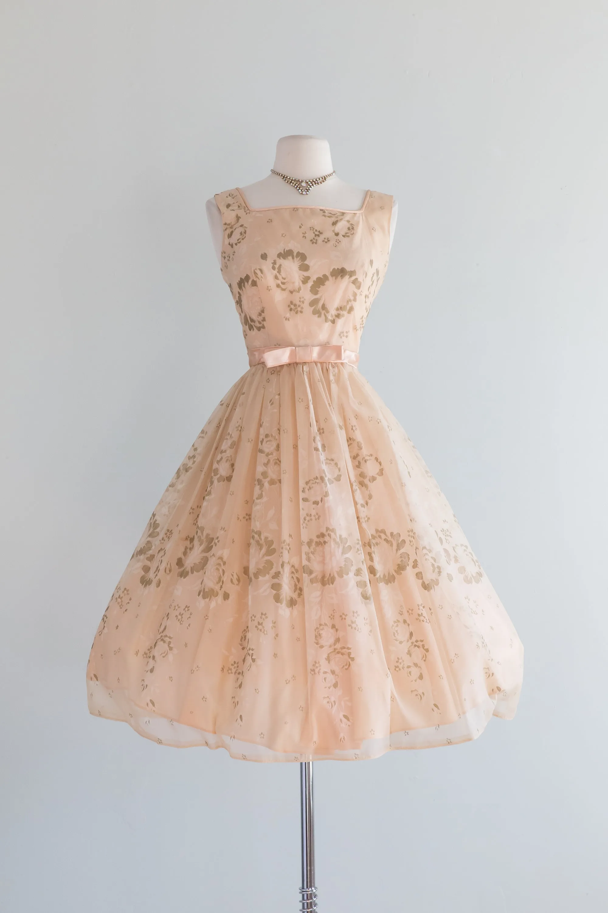 Beautiful 1950s Peach Floral Print Party Dress / Small