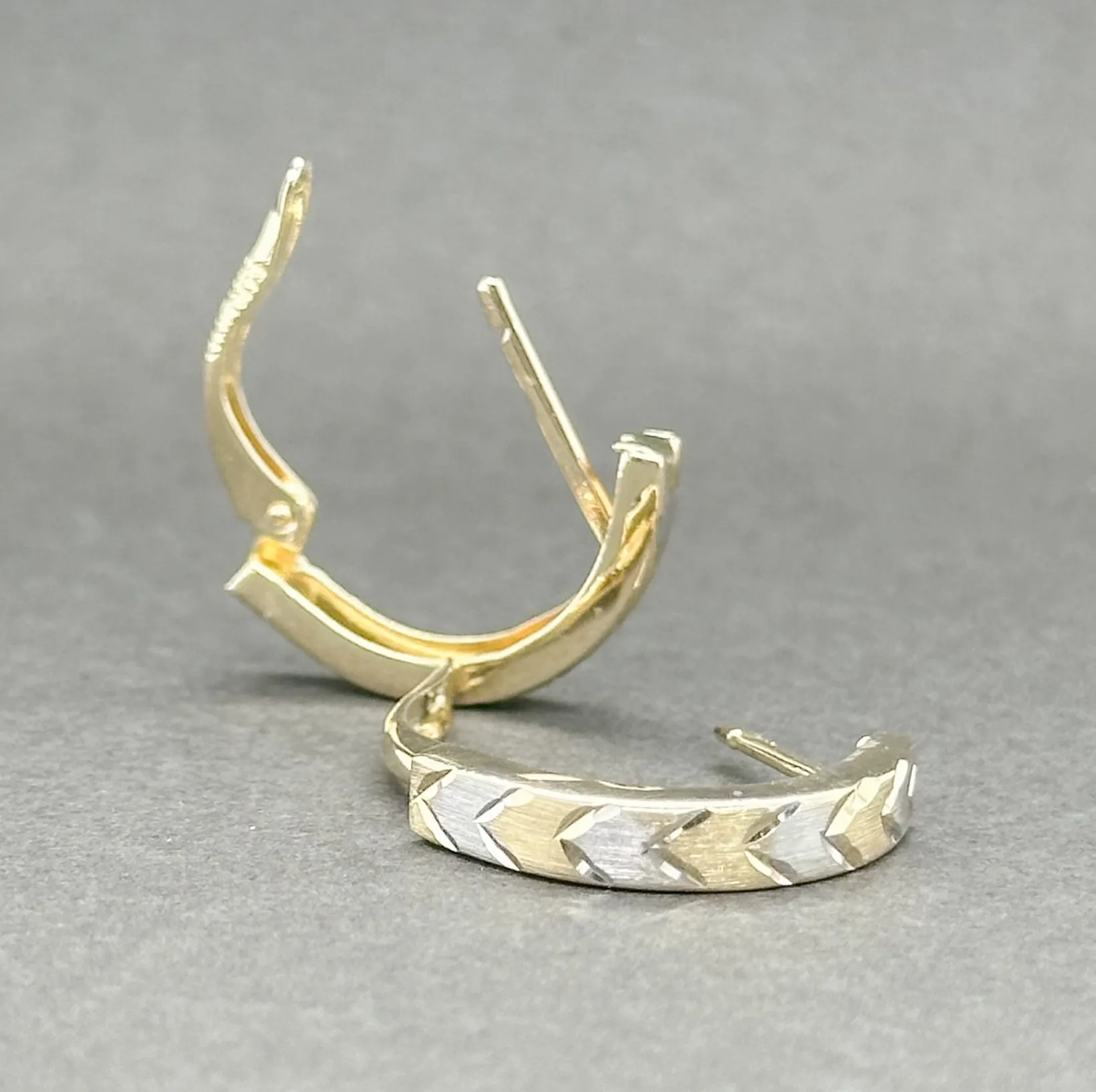 Estate 14K TT Gold D/C Half Hoop Earrings