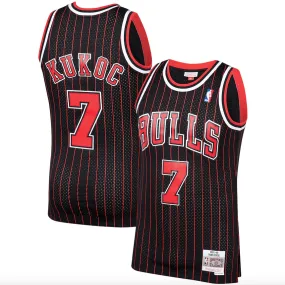 Men's Chicago Bulls Toni Kukoc Mitchell & Ness Black 1995-96 Hardwood Classics Swingman Player Jersey