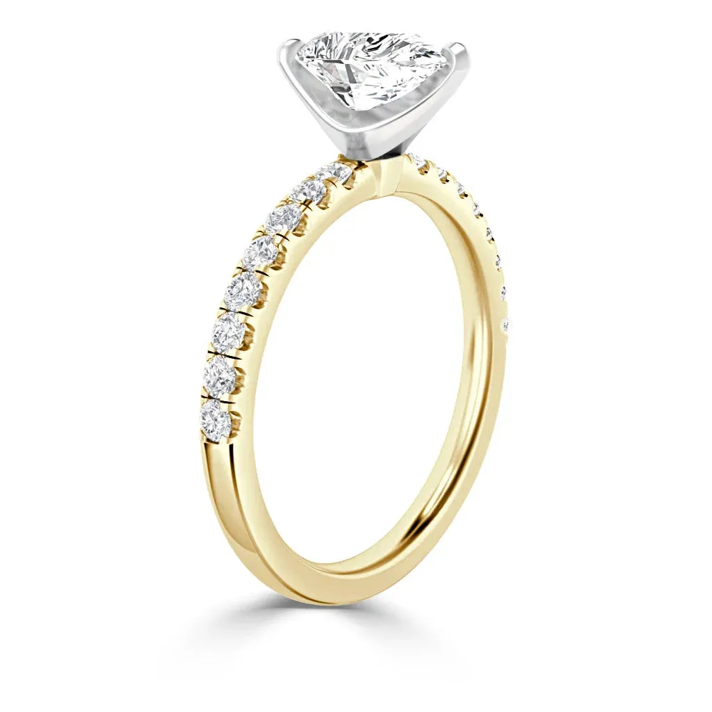 Phoebe - 18ct Yellow Gold - Pear